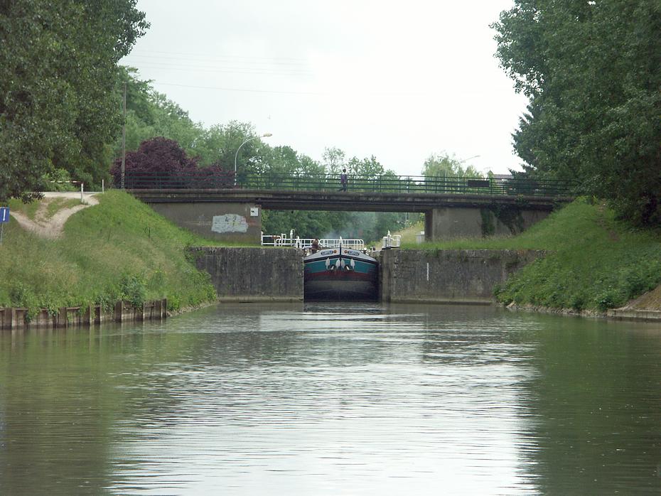 Wie kommt der da wieder raus? - Moret Sur Loing