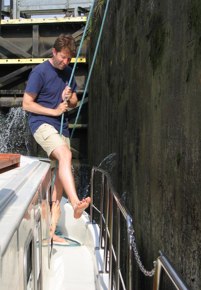 Undichte Schleuse zum Füßewaschen