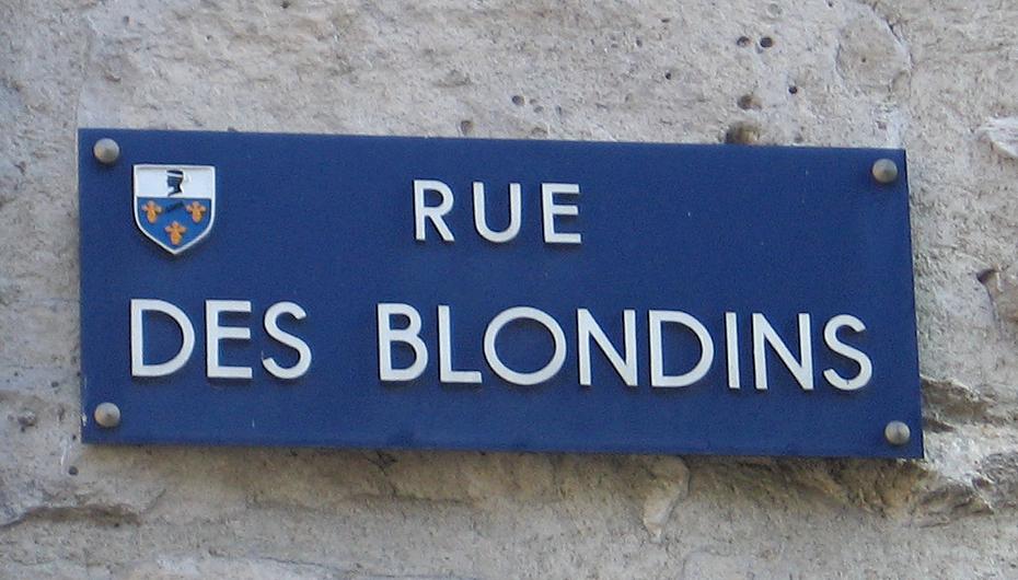 Seltsame Straße in Moret-Sur-Loing