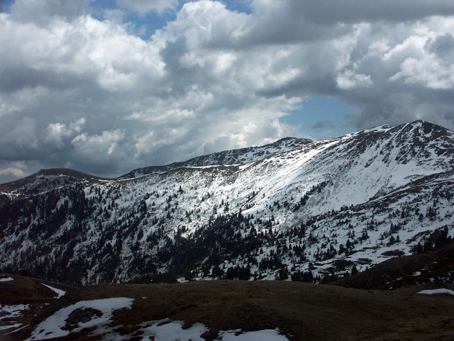 nochmal Berge mit Licht an der Nockalm Panoramastraße