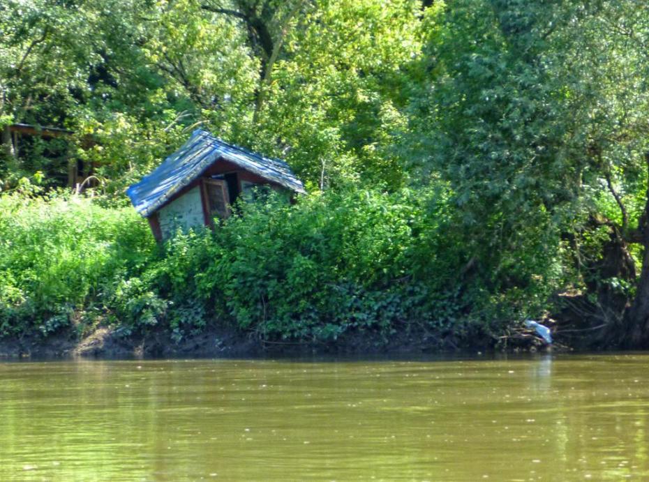 Nicht mehr ganz neue Fischerhütte auf Tschechischer Seite