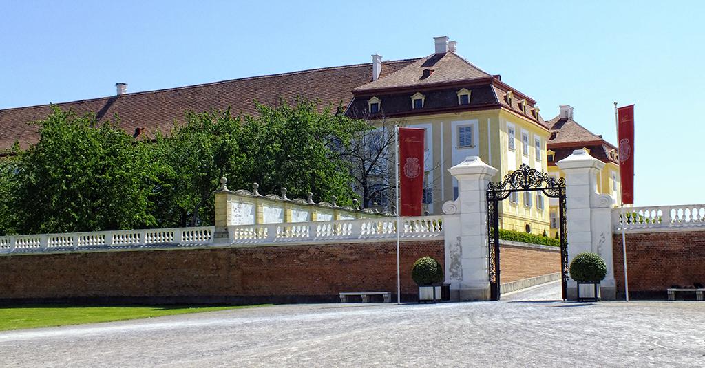 Schloß Hof