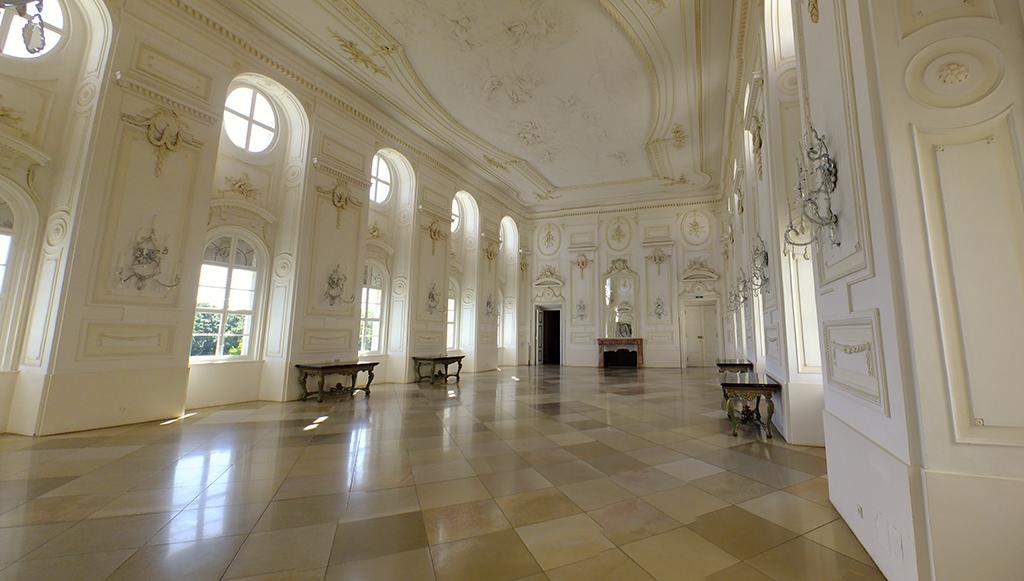 Schloß Hof