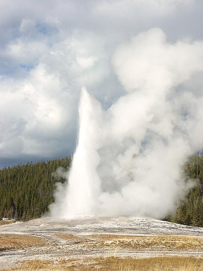 Old Faithful (Yellowstone NP)