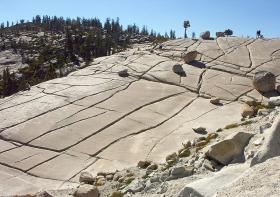 Steinplatten im Yosemite NP