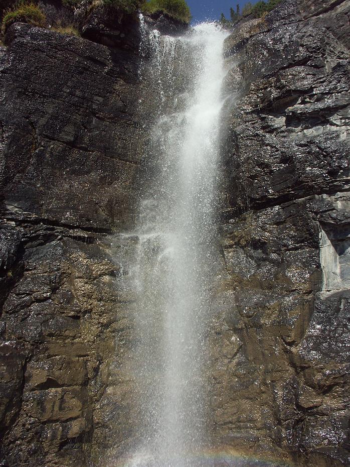 Wasserfall an der Going-to-the-Sun Road, Glacier NP, MT