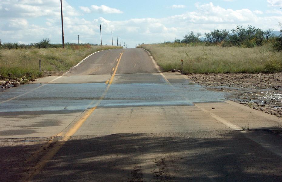 Straße in der Nähe des Chiricahua NM, AZ
