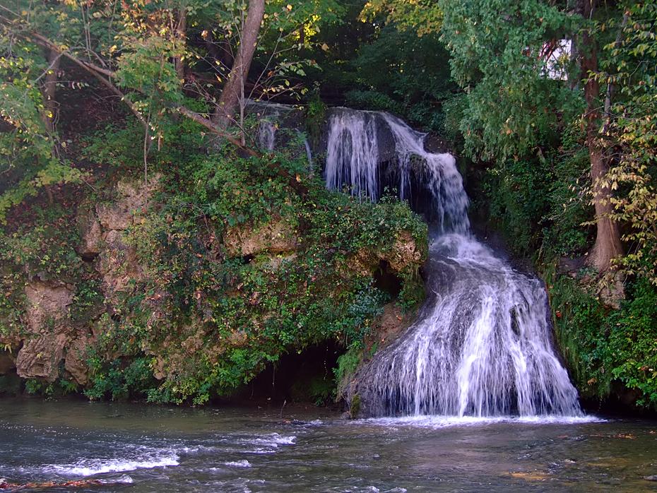Privater Wasserfall am Campingplatz, Staunton, VA