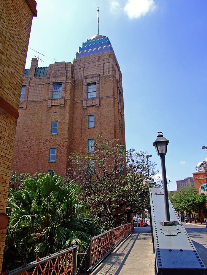 Versteckter Zugang zum Riverwalk, San Antonio, TX