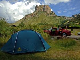 Mein Campingplatz mit meinem Zelt und meinem Auto (alles meins :) ), Big Bend NP, TX