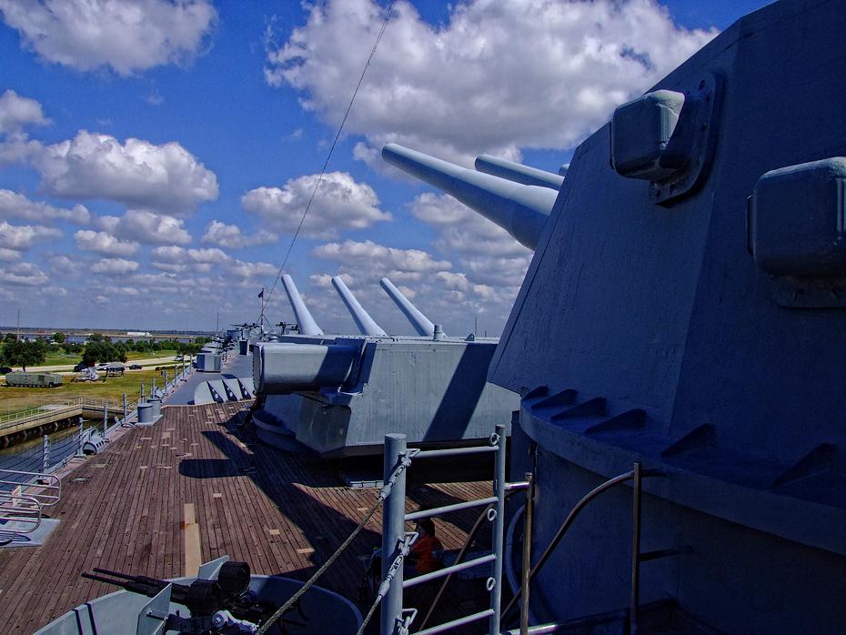 Kanonen am Battleship USS Alabama, Mobile, AL