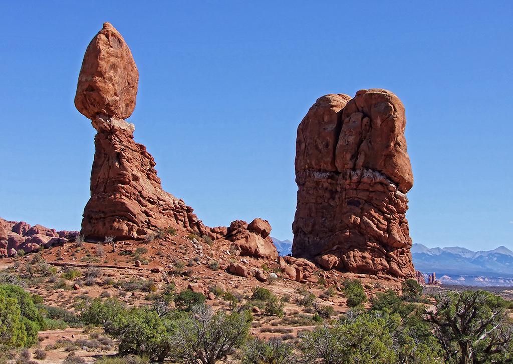 balanced rock, Arches NP, UT