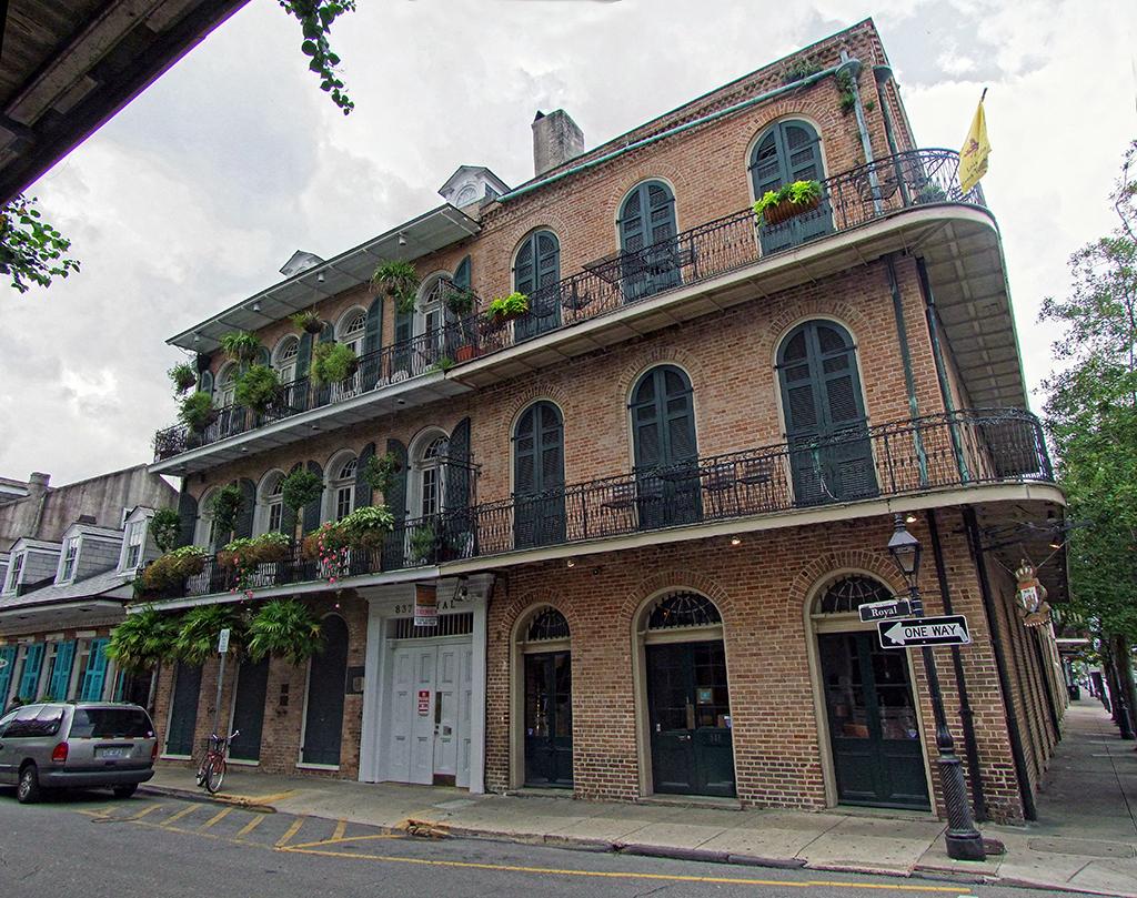 New Orleans, LA