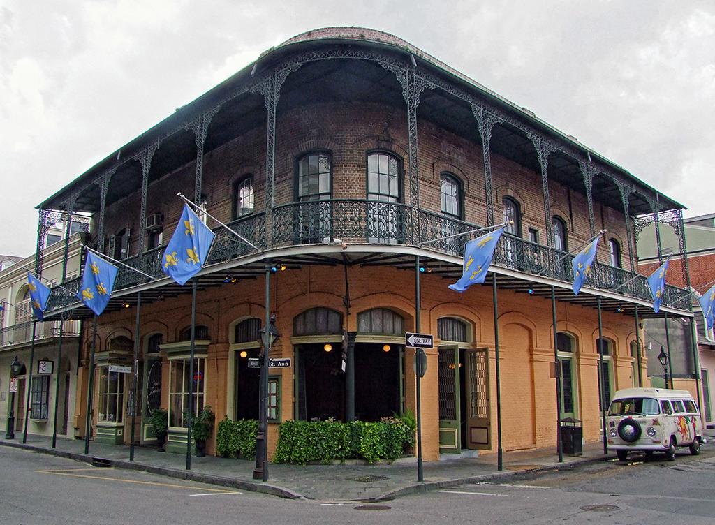 New Orleans, LA